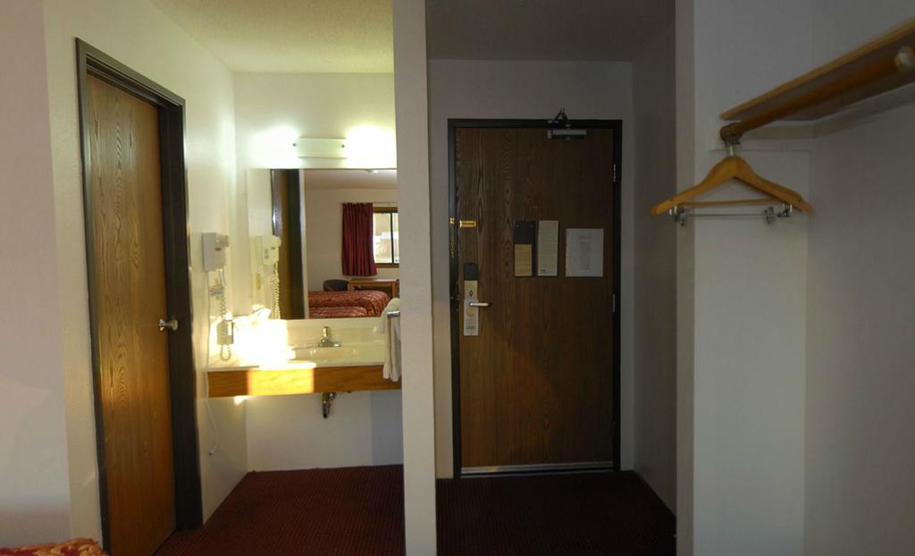 Rodeway Inn Brainerd Esterno foto