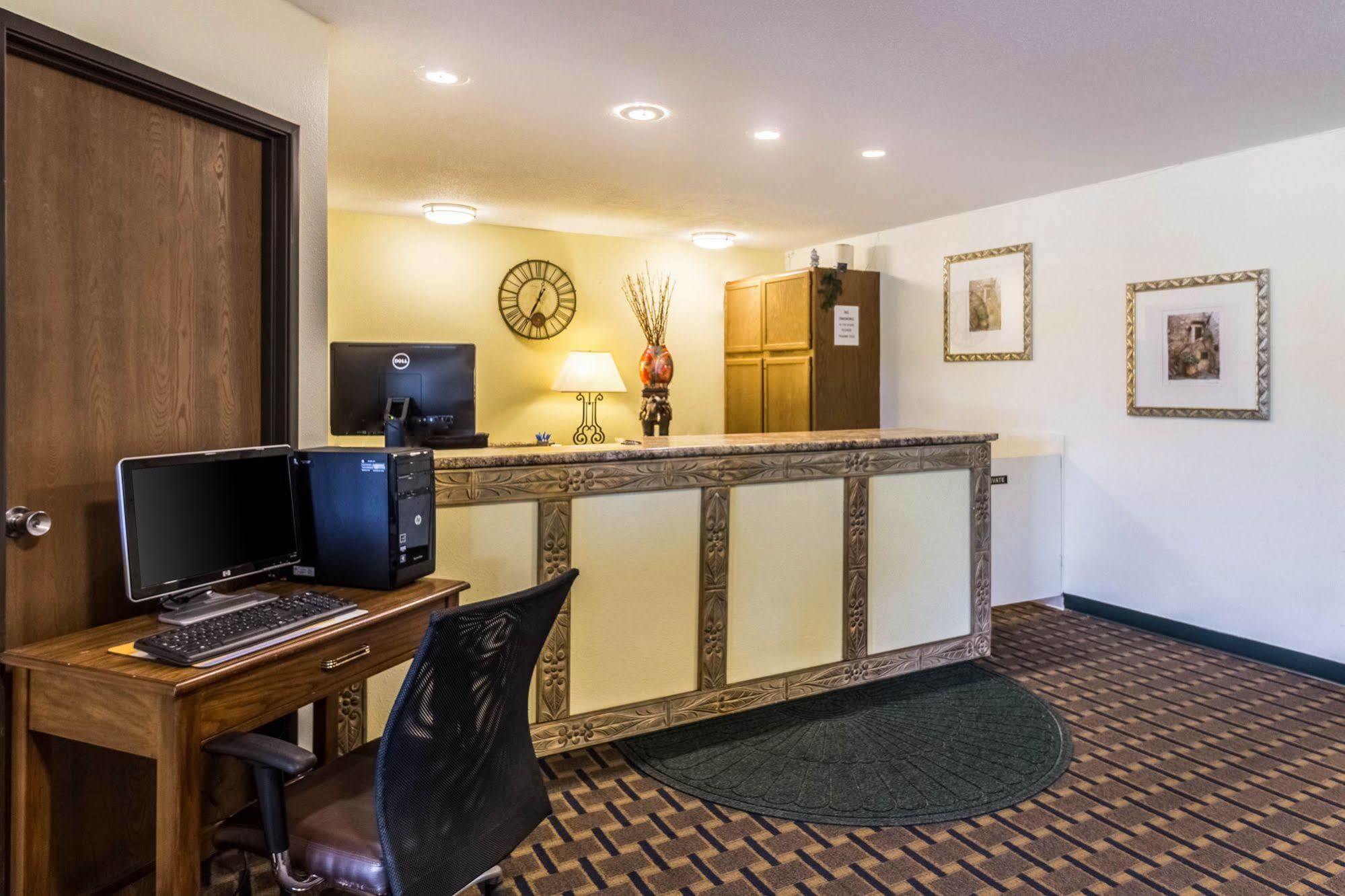 Rodeway Inn Brainerd Esterno foto