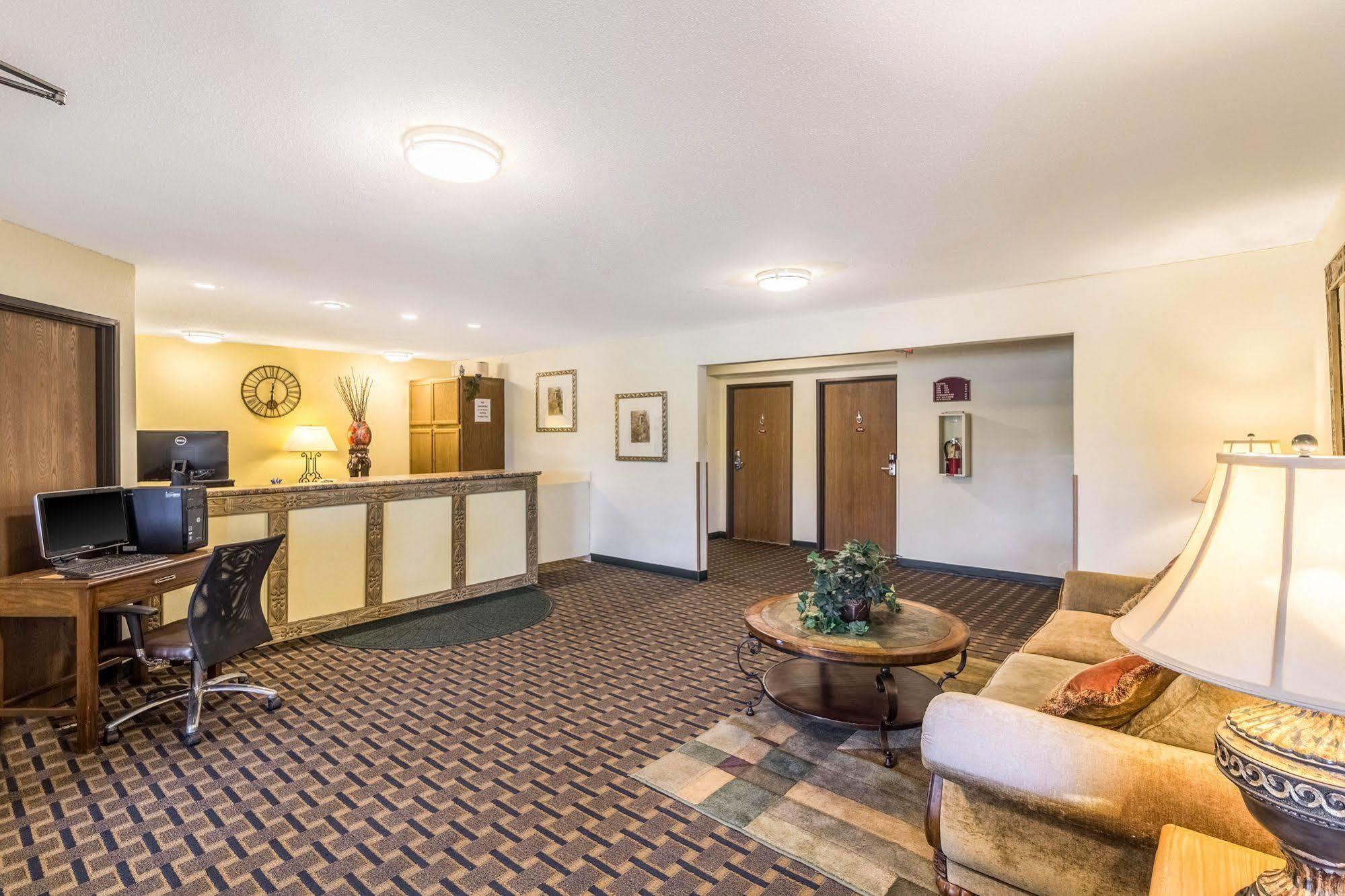 Rodeway Inn Brainerd Esterno foto